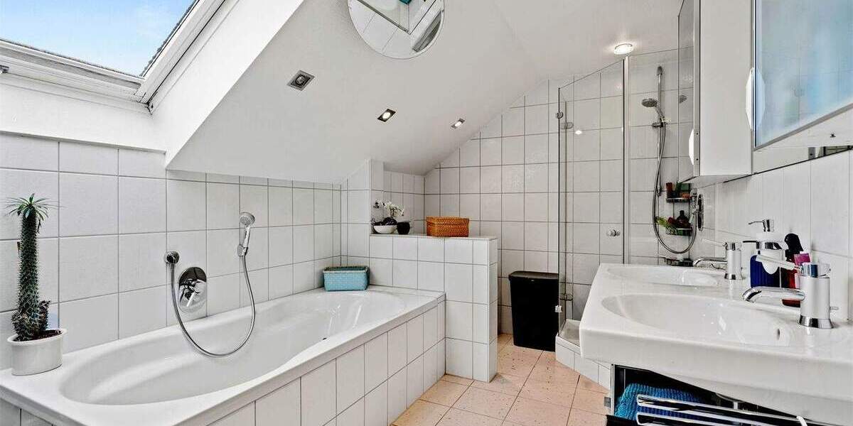 Einfamilienhaus Immenstaad - 1 Zimmer, 189 m&sup2;, 990.000&euro; | Angebot:25679967