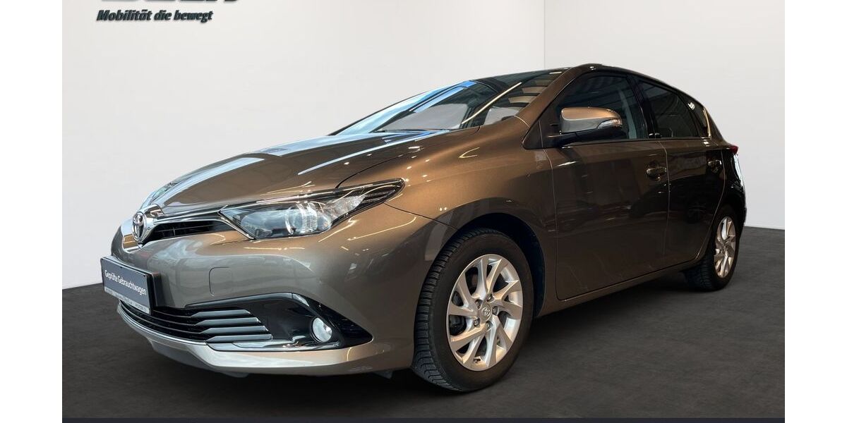 Toyota Auris 92.100 km 11.270 &euro; Überlingen 88662