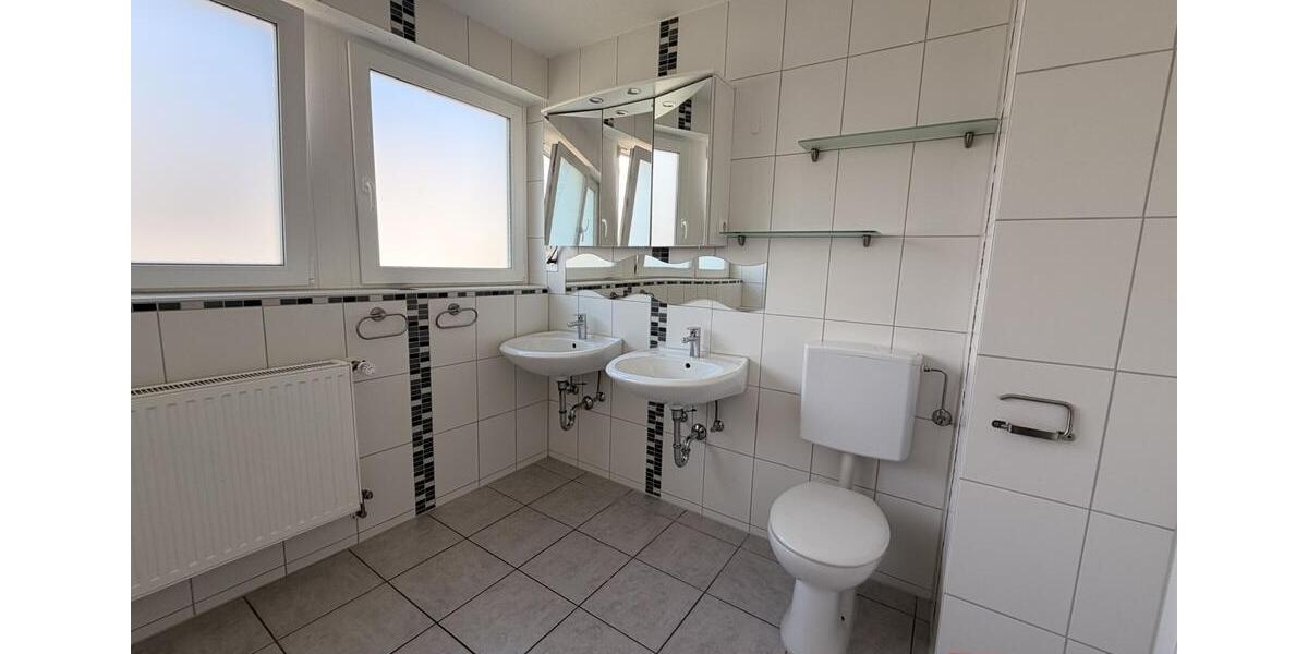 Etagenwohnung Wangen im Allgäu - 3 Zimmer, 159 m&sup2;, 1.250&euro; | Angebot:26675986