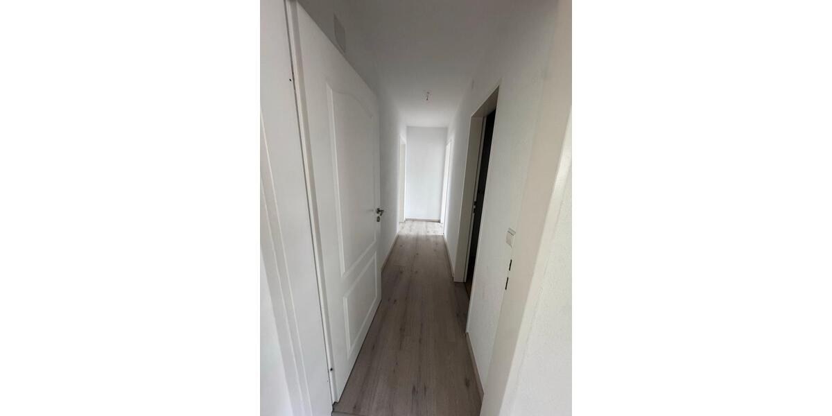 Etagenwohnung Weingarten - 3.5 Zimmer, 98 m&sup2;, 1.650&euro; | Angebot:25875434