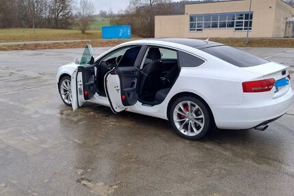 Audi A5 275.000 km 6.200 &euro; Weingarten 88250