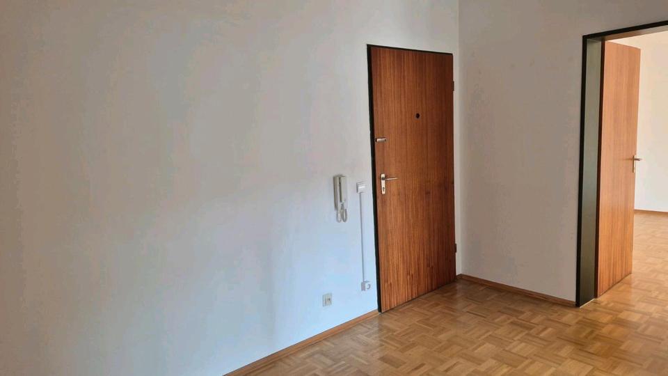 Hochparterre Weingarten - 2 Zimmer, 60 m&sup2;, 1.150&euro; | Angebot:25428450