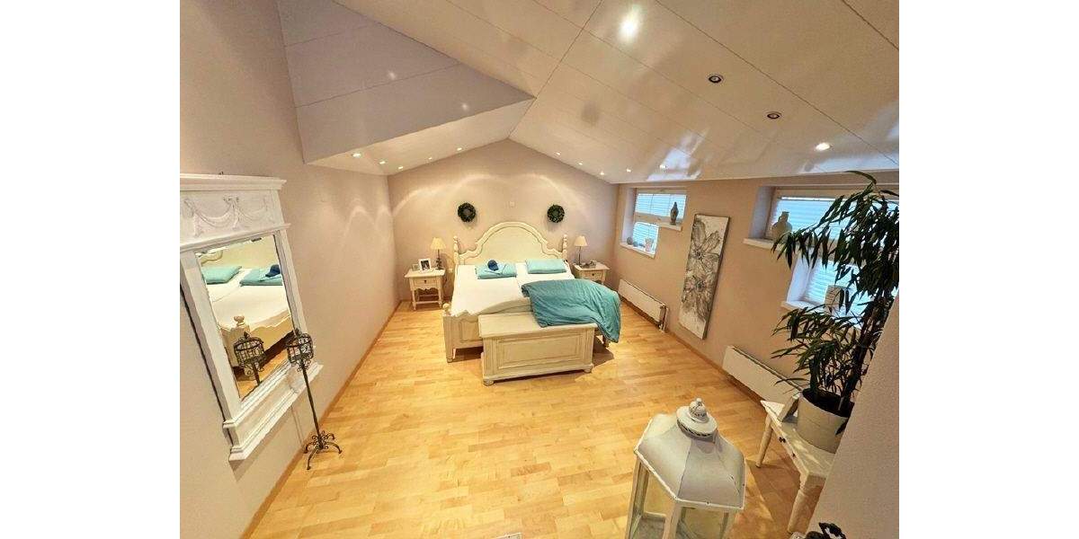 Mehrfamilienhaus, Wohnhaus Tettnang - 5 Zimmer, 140 m&sup2;, 2.250&euro; | Angebot:25695343