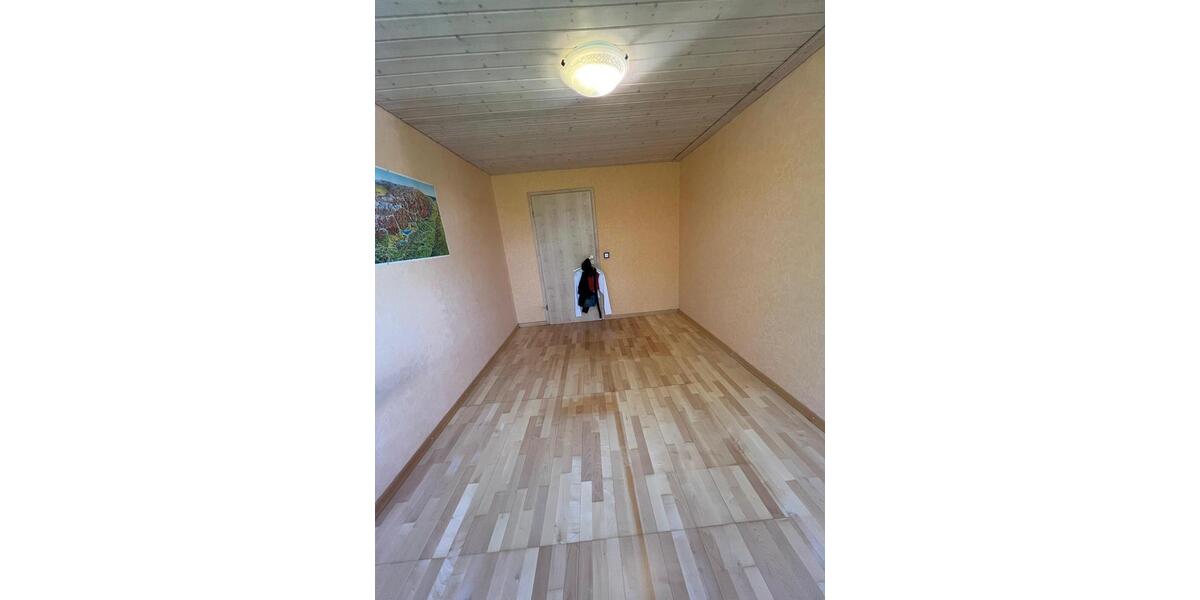 Mehrfamilienhaus, Wohnhaus Friedrichshafen Allmannsweiler - 4 Zimmer, 77 m&sup2;, 200.000&euro; | Angebot:26712818