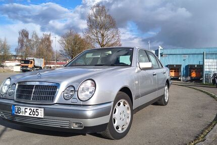 Mercedes-Benz E 320 187.000 km 4.900 &euro; Salem 88682