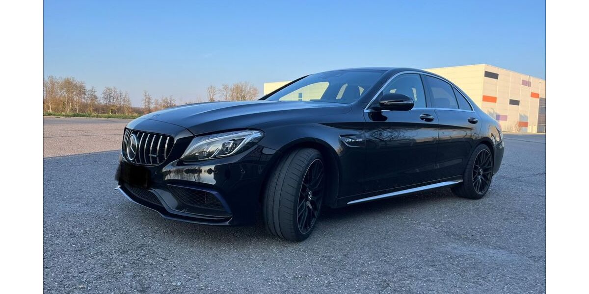 Mercedes-Benz C 63 AMG 120.650 km 44.999 &euro; Horgenzell 88263