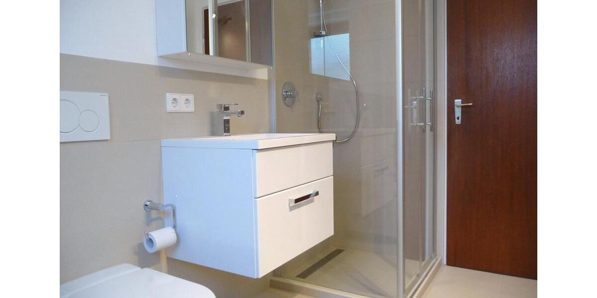 Hochparterre Überlingen - 2.5 Zimmer, 74 m&sup2;, 1.082&euro; | Angebot:25328142