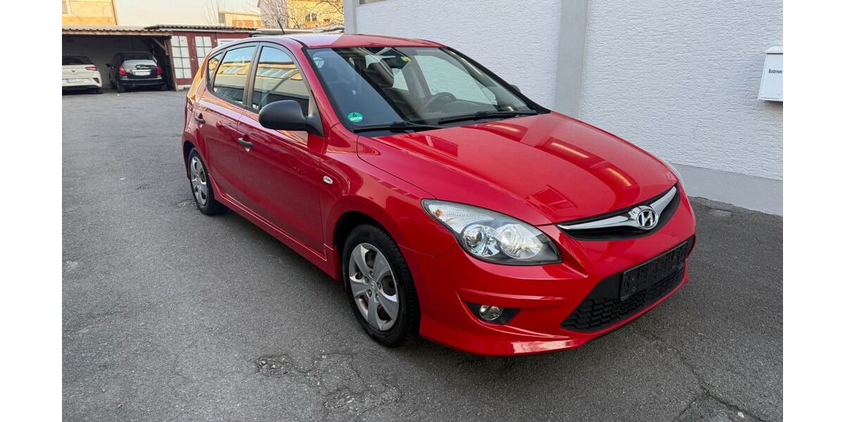 Hyundai i30 100.000 km 4.100 &euro; konstanz 78464