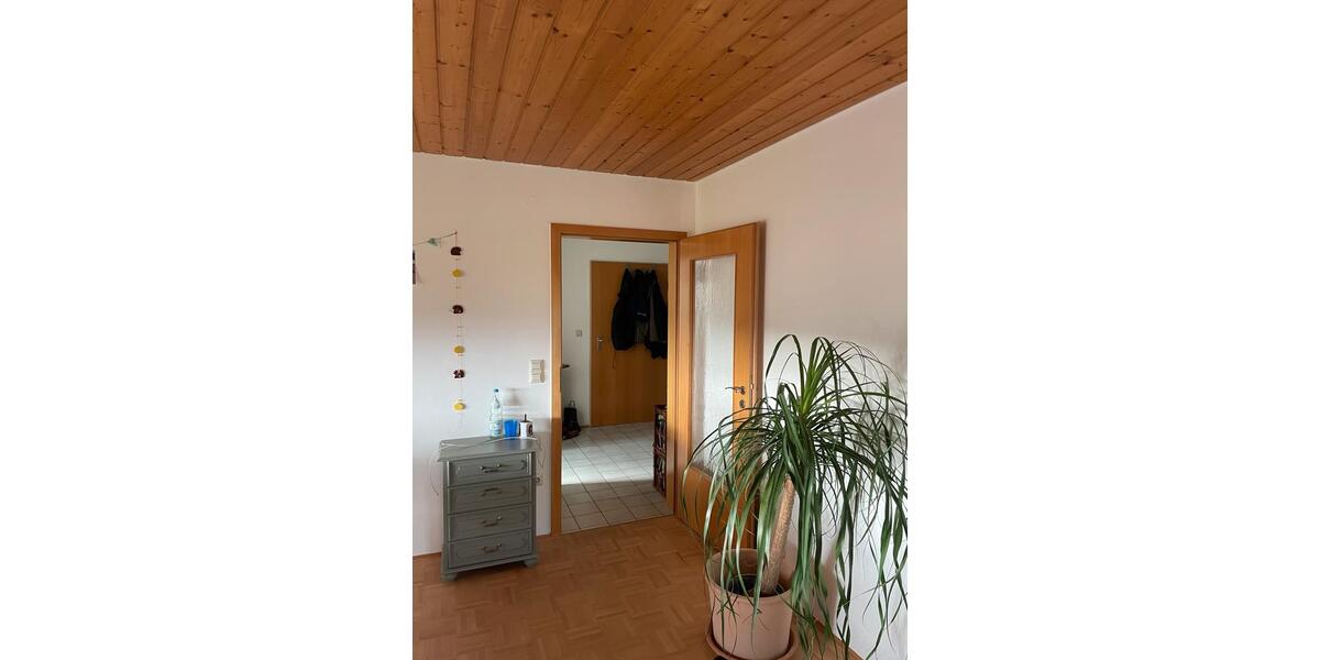 Dachgeschoßwohnung Salem - 2 Zimmer, 74 m&sup2;, 250.000&euro; | Angebot:24819066