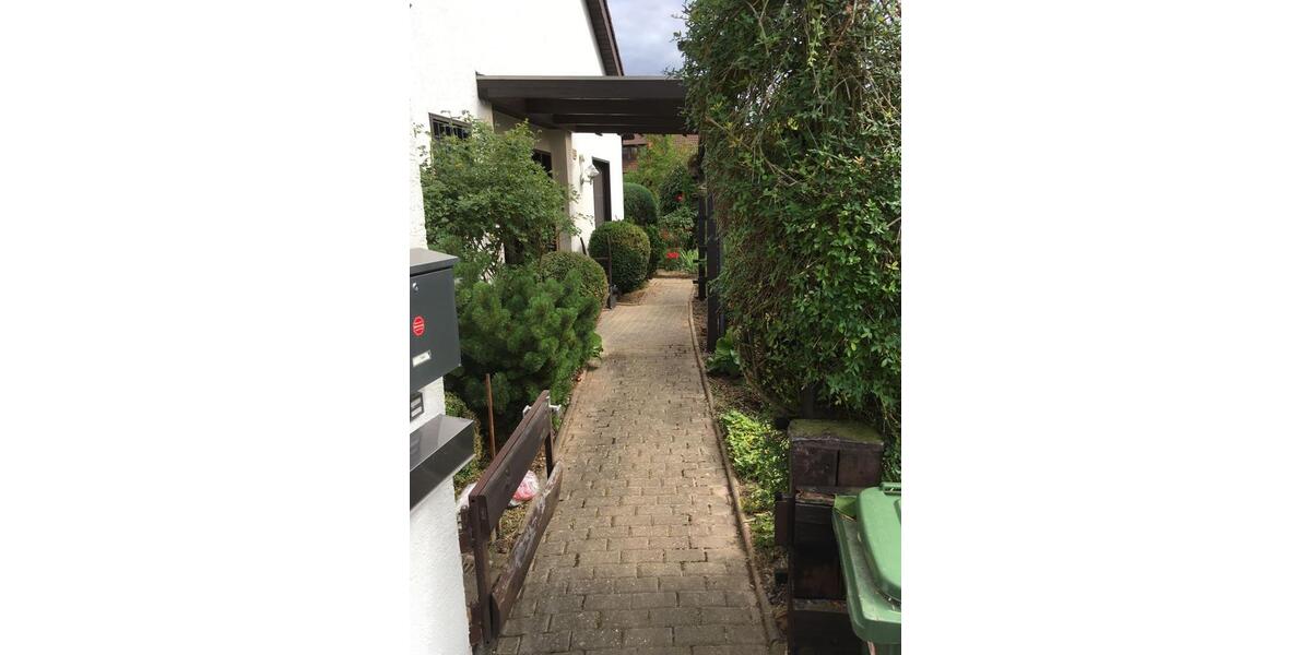 Einfamilienhaus Konstanz Konstanz-Fürstenberg - 7 Zimmer, 161 m&sup2;, 1.700&euro; | Angebot:26491024