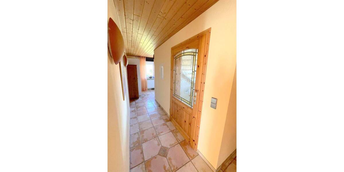 Einfamilienhaus Stetten - 8 Zimmer, 220 m&sup2;, 749.000&euro; | Angebot:25771243