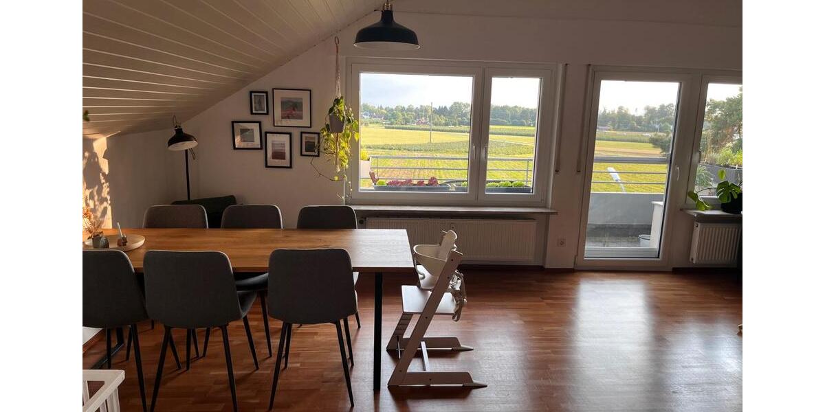 Dachgeschoßwohnung Langenargen - 3.5 Zimmer, 80 m&sup2;, 1.200&euro; | Angebot:26624328