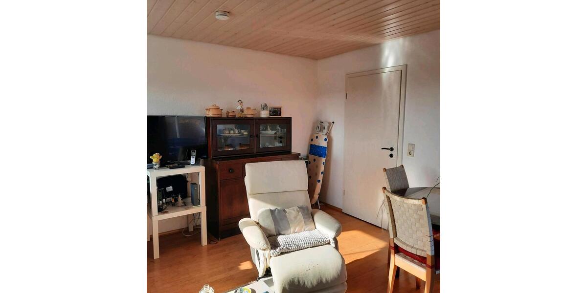 Dachgeschoßwohnung Frickingen - 3 Zimmer, 55 m&sup2;, 550&euro; | Angebot:25649134