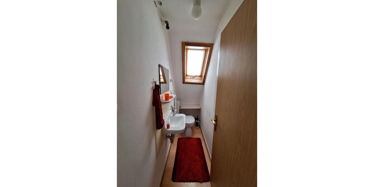 Dachgeschoßwohnung Friedrichshafen - 2.5 Zimmer, 35 m&sup2;, 700&euro; | Angebot:24570651