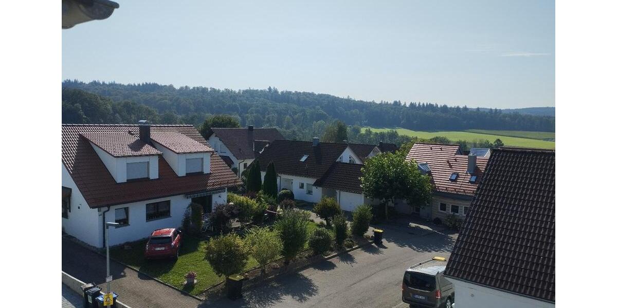 Dachgeschoßwohnung Baienfurt - 2.5 Zimmer, 68 m&sup2;, 950&euro; | Angebot:26025494