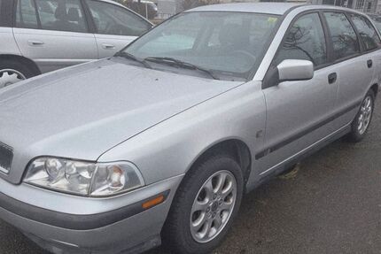 Volvo V40 186.000 km 3.599 &euro; Friedrichshafen 88046