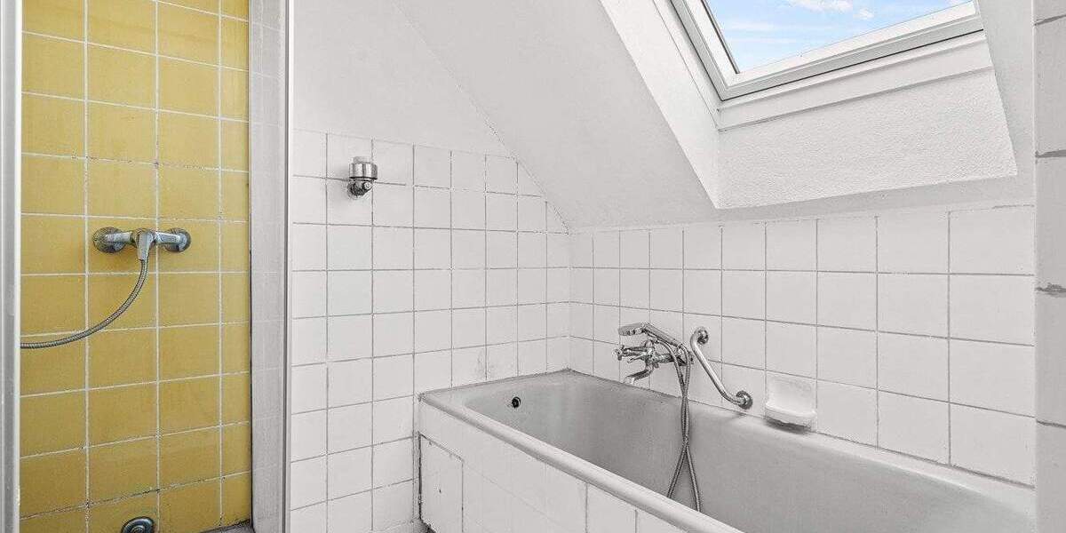 Mehrfamilienhaus, Wohnhaus Konstanz Allmannsdorf - 9 Zimmer, 217 m&sup2;, 940.000&euro; | Angebot:25731015