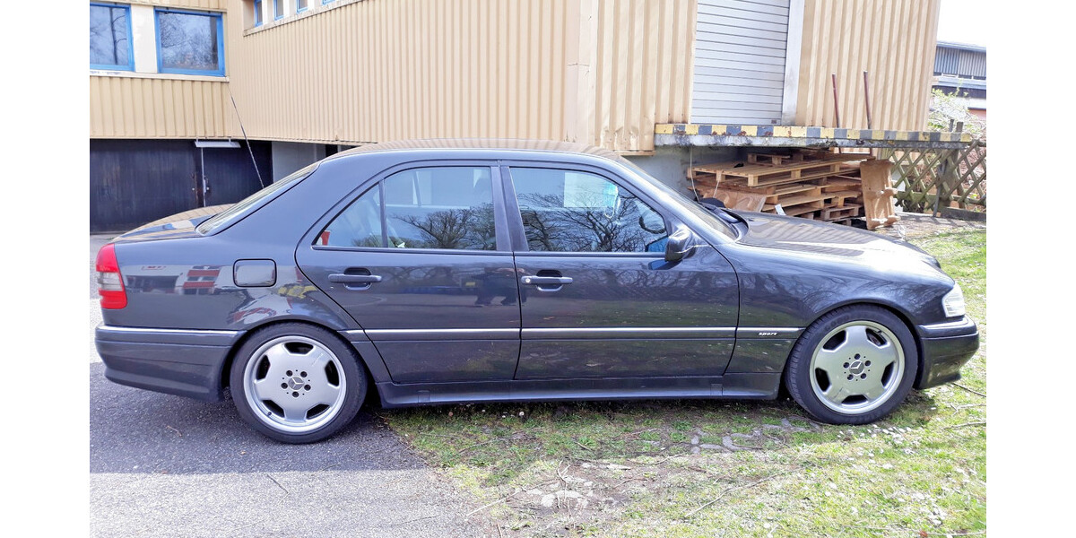 Mercedes-Benz C 36 AMG 300.000 km 18.500 &euro; Konstanz 78462