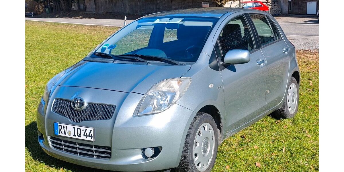 Toyota Yaris 120.600 km 4.800 &euro; Vogt 88267