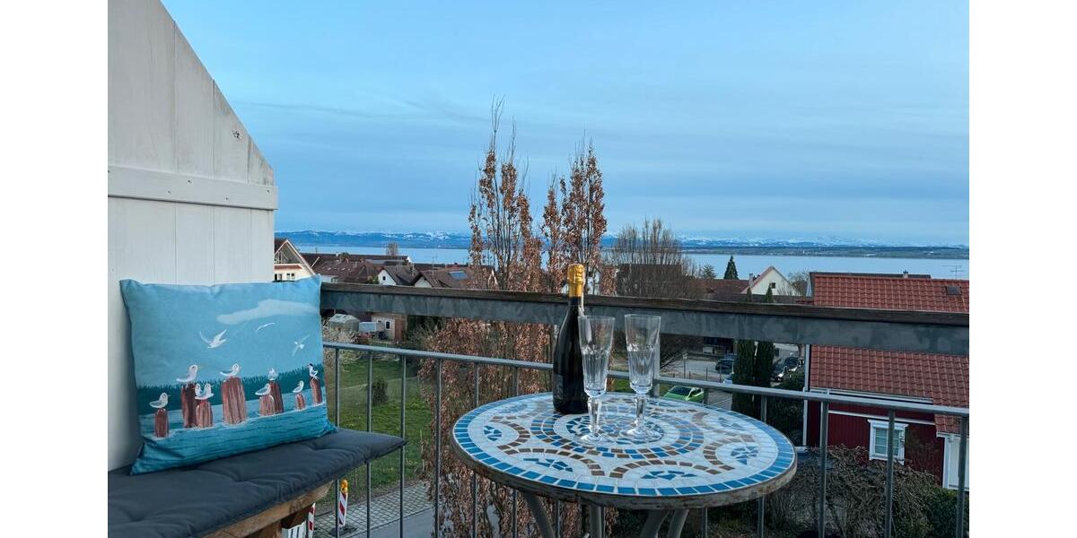 Dachgeschoßwohnung Meersburg - 2 Zimmer, 46 m&sup2;, 1.100&euro; | Angebot:26677389
