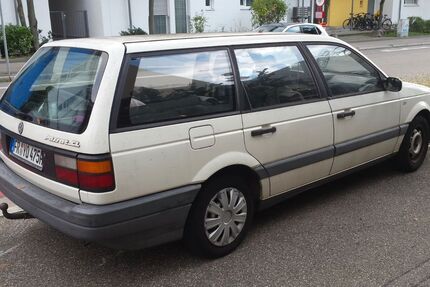 VW Passat 180.000 km 2.000 &euro; Friedrichshafen 88045