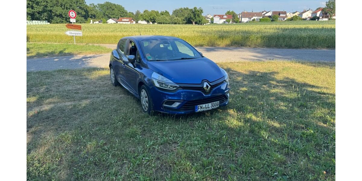 Renault Clio 147.000 km 5.400 &euro; Wendelsheim 72108