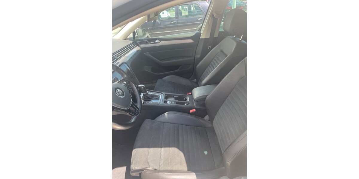 VW Passat Variant 62.260 km 25.999 &euro; Konstanz 78462