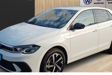 VW Polo 8.200 km 22.490 &euro; Friedrichshafen 88046