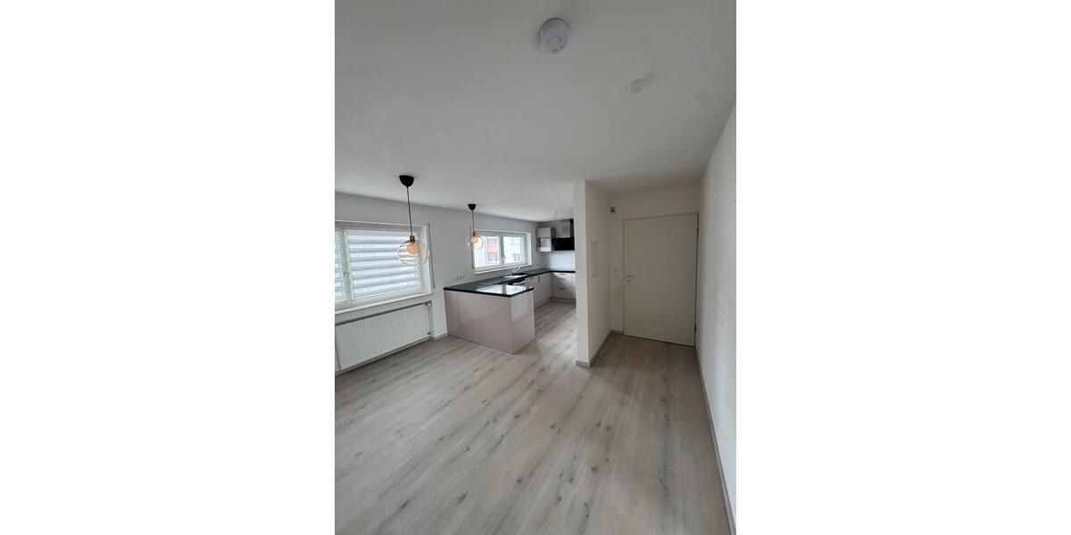 Etagenwohnung Weingarten - 3.5 Zimmer, 98 m&sup2;, 1.650&euro; | Angebot:25875434