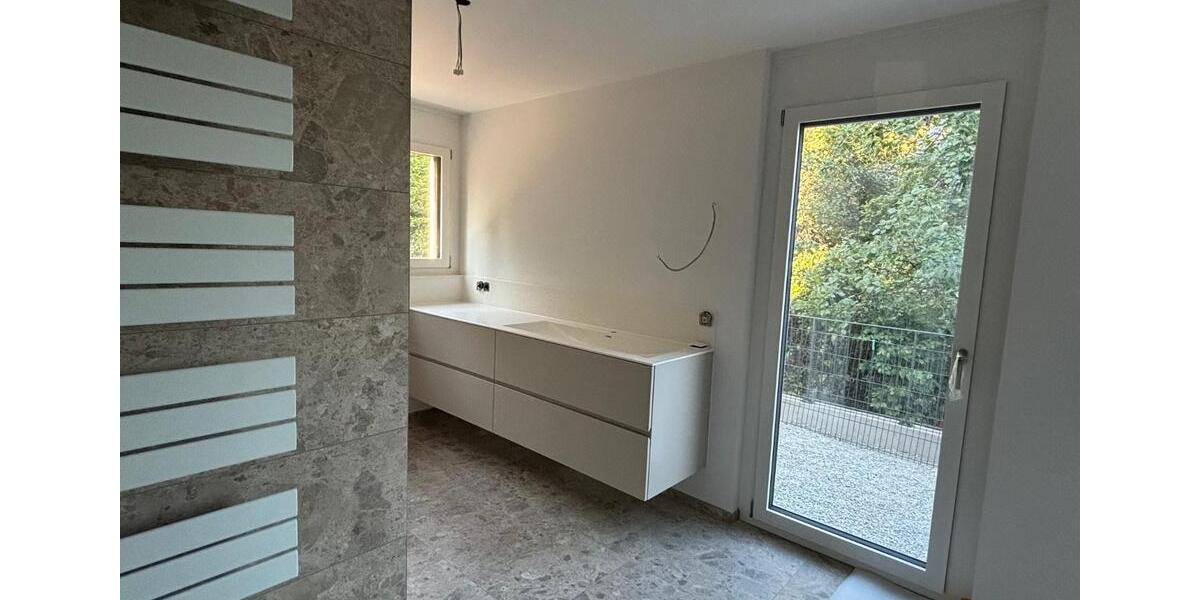 Hochparterre Überlingen - 3.5 Zimmer, 127 m&sup2;, 2.390&euro; | Angebot:25312630