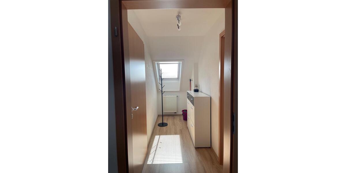 Dachgeschoßwohnung Friedrichshafen Ailingen - 3 Zimmer, 90 m&sup2;, 1.400&euro; | Angebot:26662137