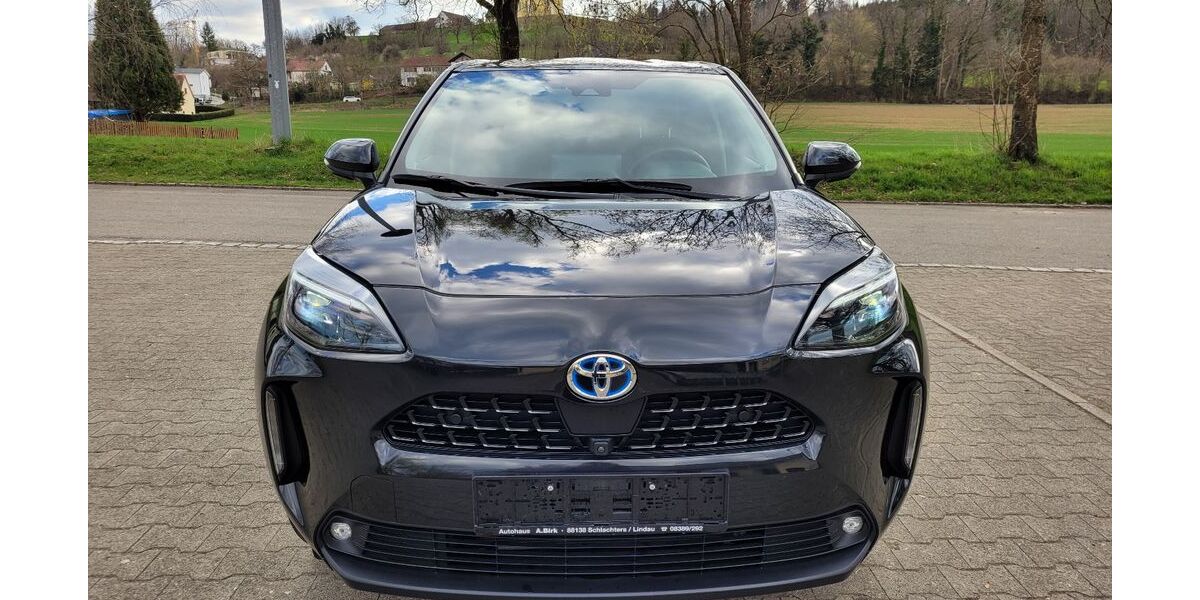 Toyota Yaris 2.000 km 26.900 &euro; Kressbronn 88079