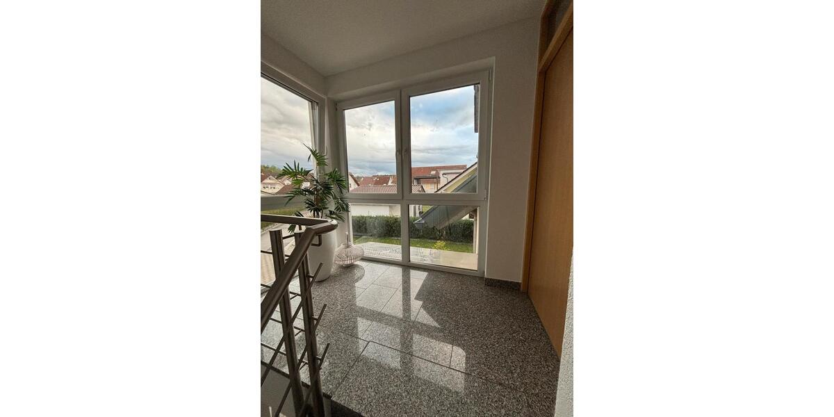 Etagenwohnung Baienfurt - 4 Zimmer, 117 m&sup2;, 1.900&euro; | Angebot:25407155