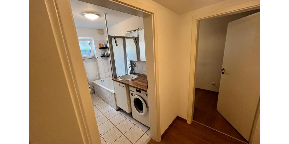 Etagenwohnung Konstanz Allmannsdorf - 16 Zimmer, 72 m&sup2;, 400&euro; | Angebot:25900849