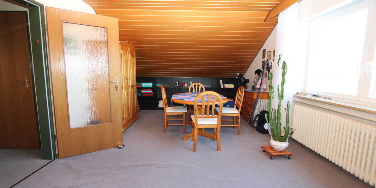 Etagenwohnung Friedrichshafen Allmannsweiler - 3 Zimmer, 79 m&sup2;, 220.000&euro; | Angebot:25699783