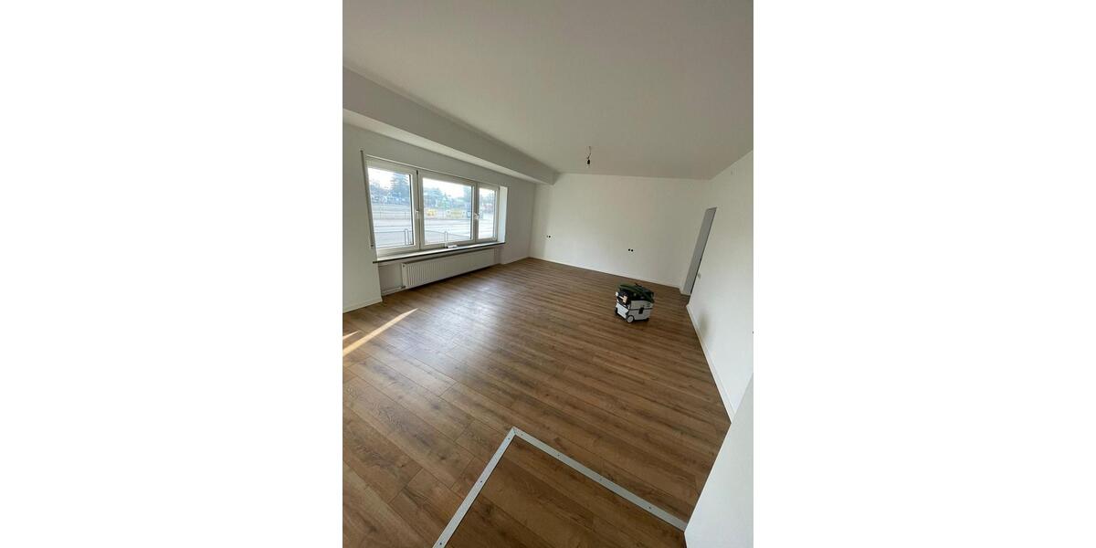 Erdgeschoßwohnung Friedrichshafen - 4 Zimmer, 108 m&sup2;, 1.700&euro; | Angebot:24605673
