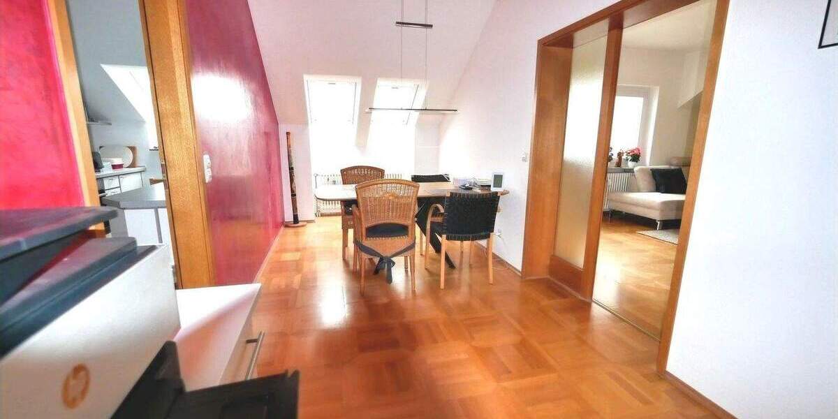 Etagenwohnung Ravensburg Weststadt - 2 Zimmer, 71 m&sup2;, 275.000&euro; | Angebot:25701129