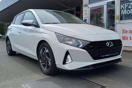Hyundai i20 87.908 km 10.990 &euro; Tettnang-Pfingstweid 88069