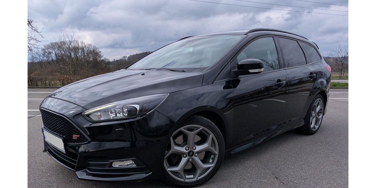 Ford Focus 130.948 km 11.500 &euro; Weingarten 88250