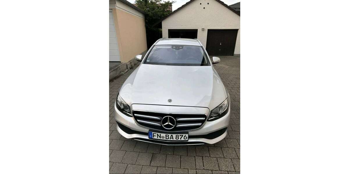 Mercedes-Benz 220 60.600 km 30.900 &euro; Friedrichshafen 88045