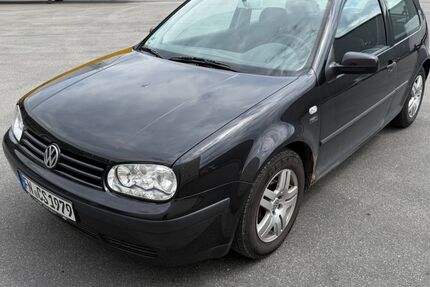 VW Golf 207.351 km 999 &euro; Tettnang 88069