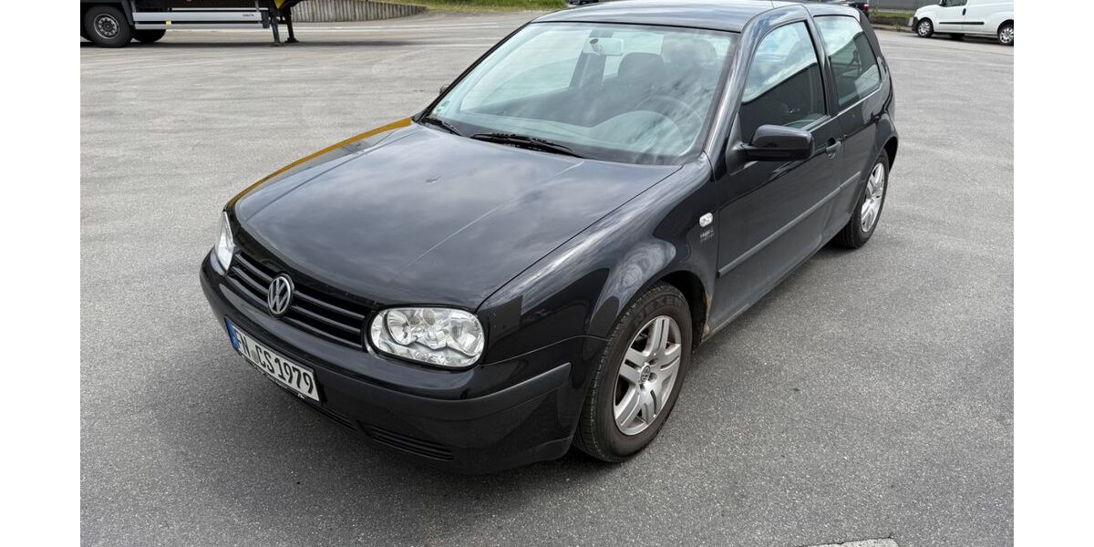VW Golf 207.351 km 999 &euro; Tettnang 88069
