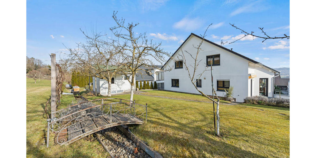 Einfamilienhaus Berg Vorberg - 7 Zimmer, 237 m&sup2;, 1.090.000&euro; | Angebot:25663671