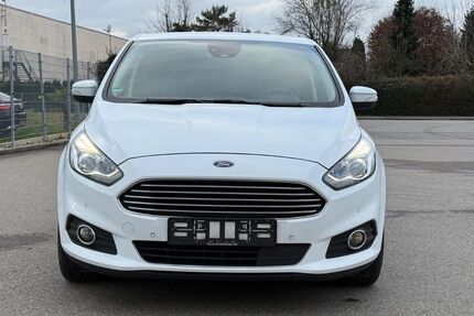 Ford S-Max 230.456 km 9.700 &euro; Meckenbeuren 88074