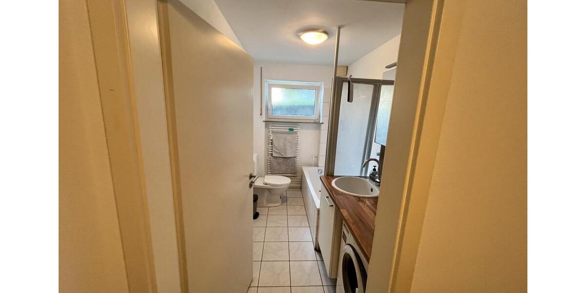 Etagenwohnung Konstanz Allmannsdorf - 16 Zimmer, 72 m&sup2;, 400&euro; | Angebot:25900849