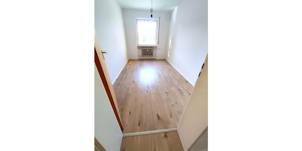 Etagenwohnung Ravensburg - 4.5 Zimmer, 105 m&sup2;, 280.000&euro; | Angebot:26126762