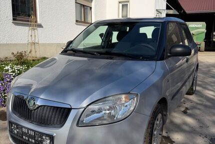 Skoda Fabia 154.615 km 2.900 &euro; Neukirch 88099