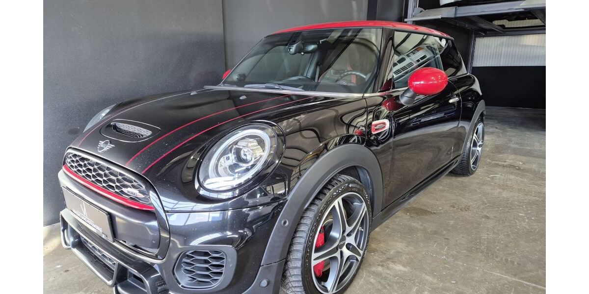 Mini John Cooper Works 207.000 km 15.490 &euro; Mochenwangen 88284