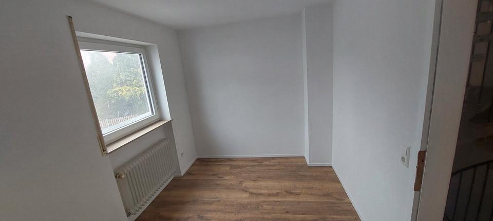 Etagenwohnung Markdorf - 5 Zimmer, 135 m&sup2;, 1.600&euro; | Angebot:25977734