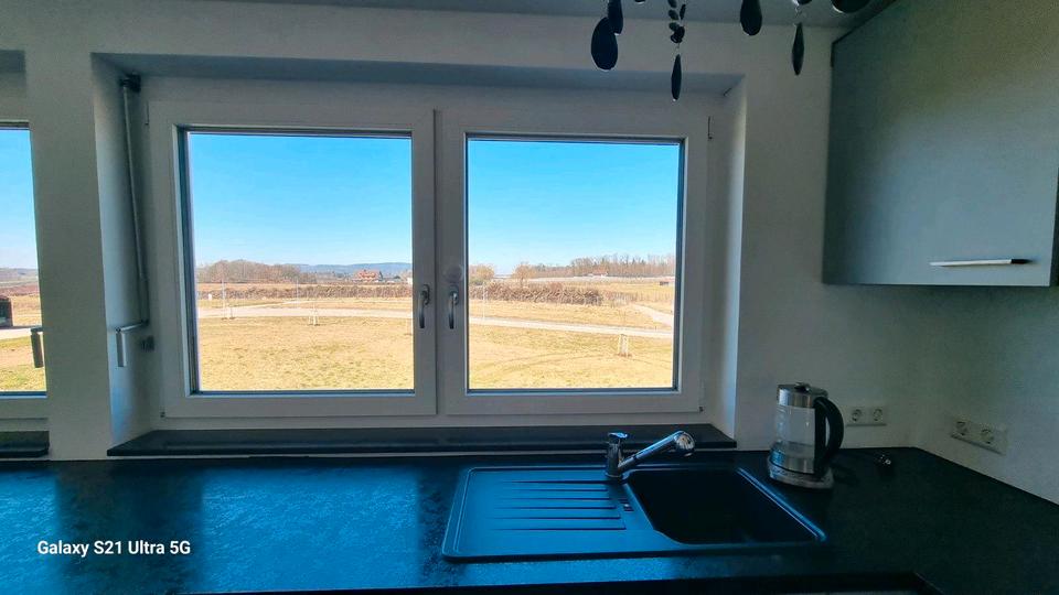 Dachgeschoßwohnung Friedrichshafen - 3.5 Zimmer, 76 m&sup2;, 1.200&euro; | Angebot:26423346